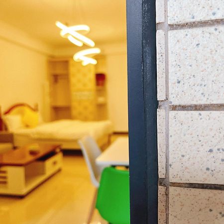 Yoyo Youth Apartment Γκουανγκζού Εξωτερικό φωτογραφία